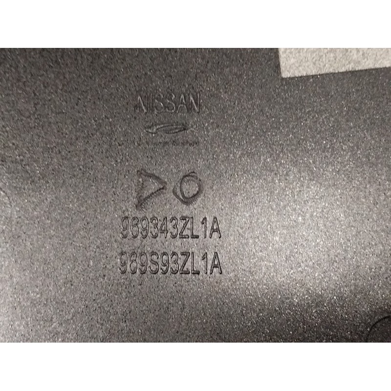 MOLDURA INCLUYE GUARNECIDO PALANCA CAMBIO