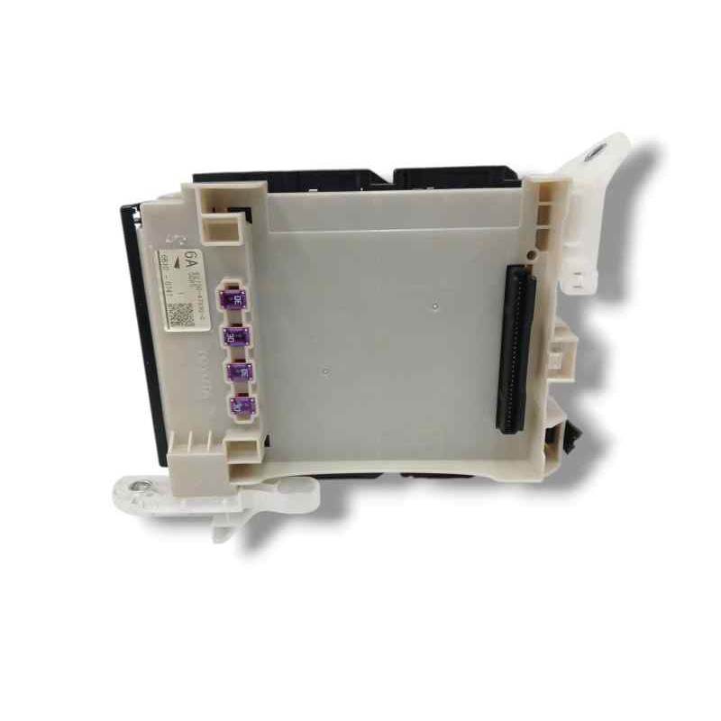 Recambio de caja reles / fusibles para toyota prius phv (_w52_) 1.8 plug-in hybrid (zvw52) referencia OEM IAM 8273047530C  