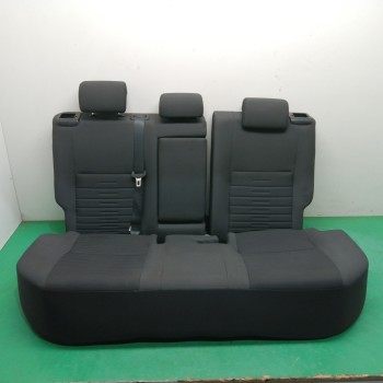Recambio de asientos traseros para toyota auris 1.2 16v turbo cat referencia OEM IAM   