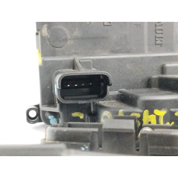 Recambio de cerradura puerta delantera derecha para renault megane iii berlina 5 p 1.6 16v referencia OEM IAM 803020001R  