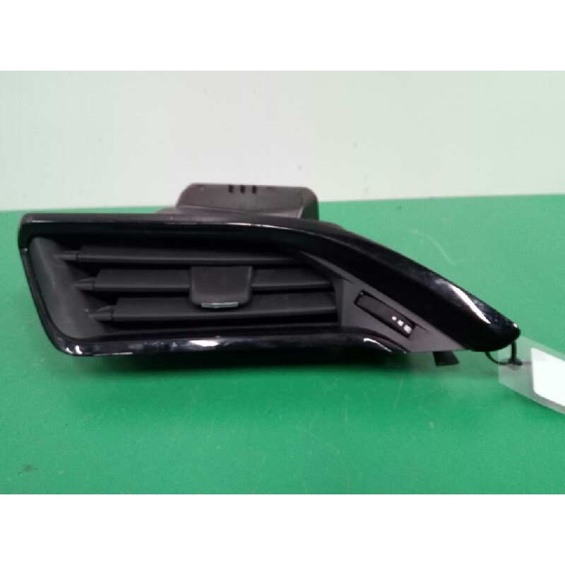 Recambio de rejilla aireadora para peugeot 208 style referencia OEM IAM 9633131777 LADO IZQUIERDO 