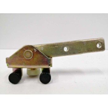Recambio de soporte / guia puerta corredera para mercedes-benz vito (w638) caja cerrada 108 d  (638.064) referencia OEM IAM A638