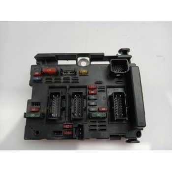 Recambio de caja reles / fusibles para peugeot 206 berlina 1.4 hdi referencia OEM IAM 9650664180  