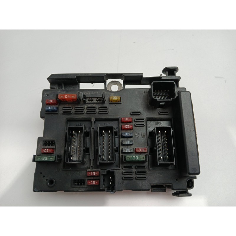 Recambio de caja reles / fusibles para peugeot 206 berlina 1.4 hdi referencia OEM IAM 9650664180  