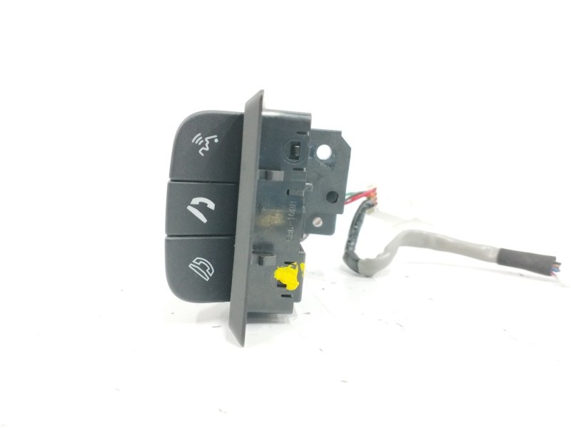 Recambio de mando volante para suzuki vitara 1.0 12v boosterjet cat referencia OEM IAM 75E890 LADO IZQUIERDO 