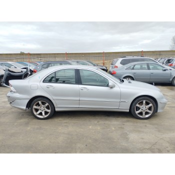 Recambio de carroceria corte para mercedes-benz clase c (w203) berlina 1.8 cat referencia OEM IAM   