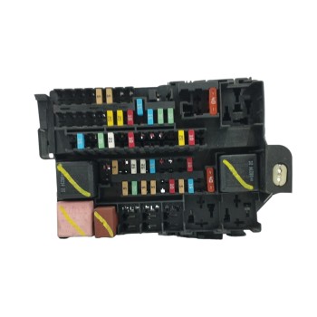 CAJA RELES / FUSIBLES 8200393836D 