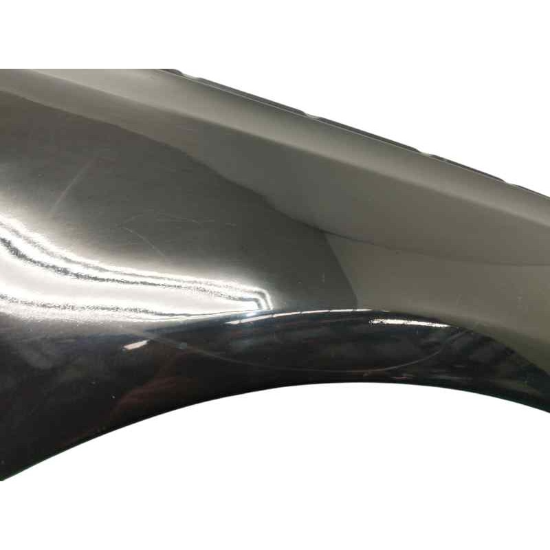 ALETA DELANTERA DERECHA