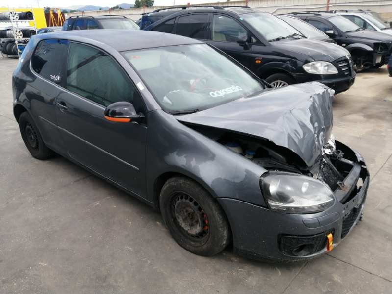 VOLKSWAGEN GOLF V BERLINA (1K1)
