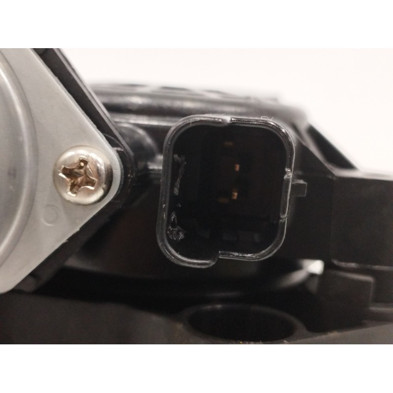 ELEVALUNAS TRASERO IZQUIERDO