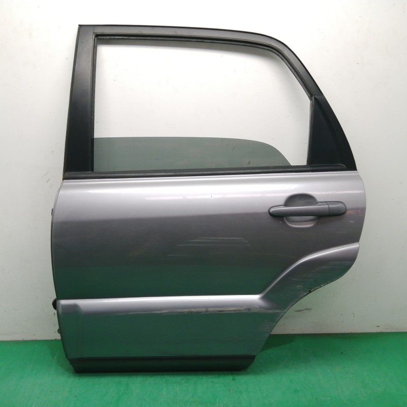 Recambio de puerta trasera izquierda para kia sportage 2.0 crdi referencia OEM IAM  OBSERVAR FOTOS 