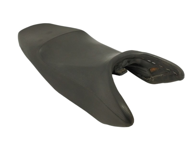 Recambio de asiento moto para suzuki gs 500 (gm51b/wvbk) gs 500 k4   (bk) referencia OEM IAM 4511001D20  