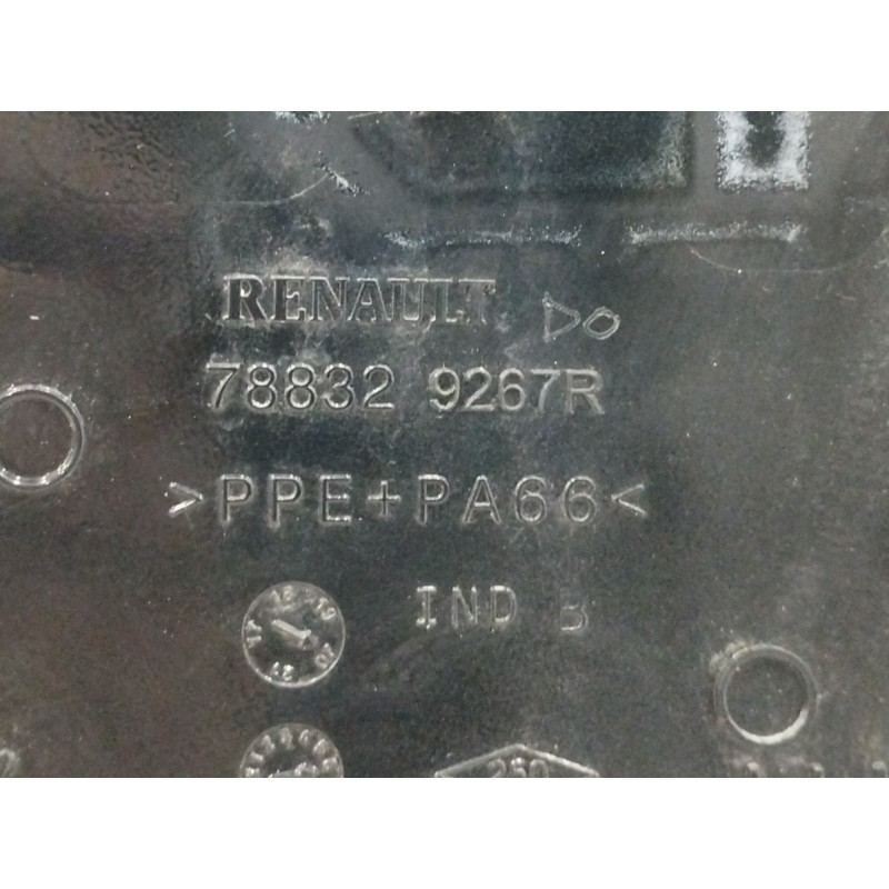 TAPA EXTERIOR COMBUSTIBLE