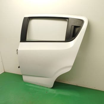 Recambio de puerta trasera izquierda para chevrolet aveo berlina hatchback 1.4 cat referencia OEM IAM  OBSERVAR FOTOS 