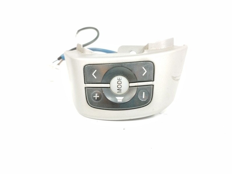 Recambio de mando volante para toyota yaris (ksp9/scp9/nlp9) 1.3 cat referencia OEM IAM 75B412  