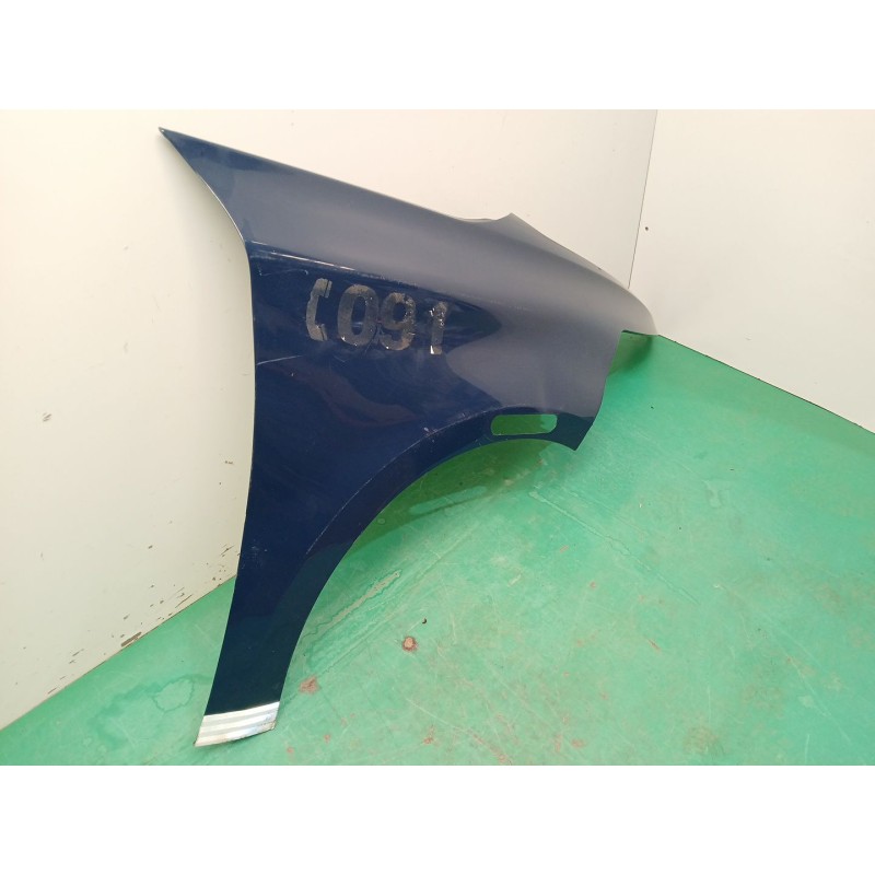 ALETA DELANTERA DERECHA 01D