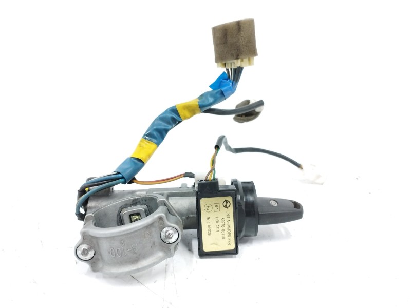 Recambio de antirrobo para ssangyong rodius 2.7 turbodiesel cat referencia OEM IAM 8697008110  