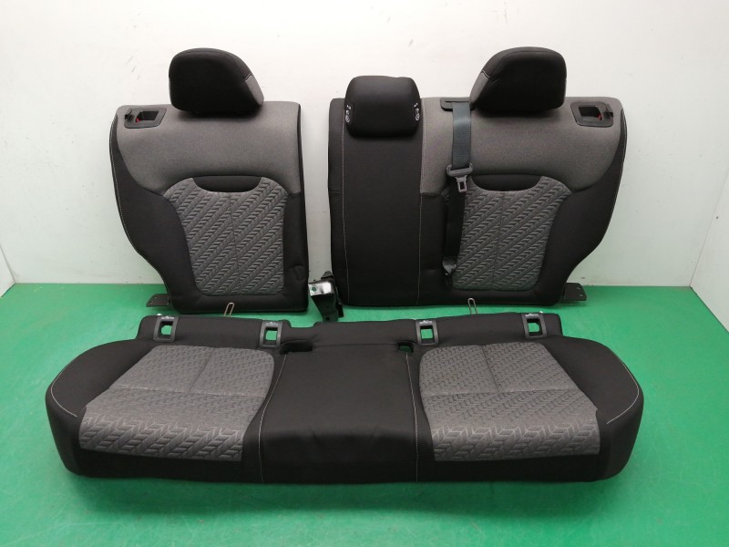 Recambio de asientos traseros para renault kadjar 1.3 tce referencia OEM IAM Recambio de asientos traseros para renault kadjar 1.3 tce referencia OEM IAM