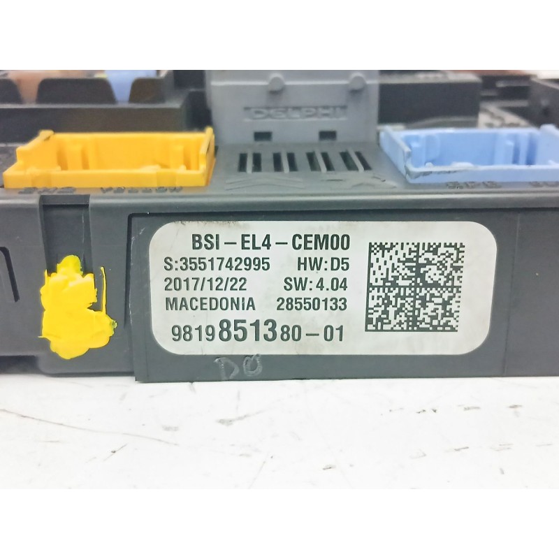 CAJA RELES / FUSIBLES