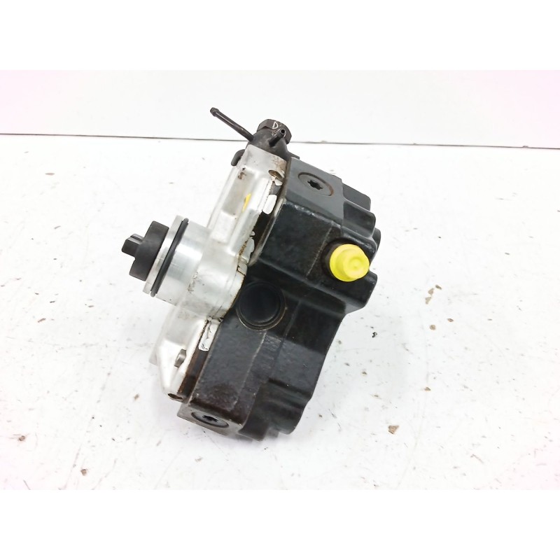 Recambio de bomba inyeccion para kia carens iii monospace (un) 2.0 crdi 140 referencia OEM IAM 3310027400 0445010121 