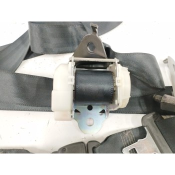 Recambio de cinturon seguridad trasero central para toyota yaris (ksp9/scp9/nlp9) 1.3 cat referencia OEM IAM 7E6070  