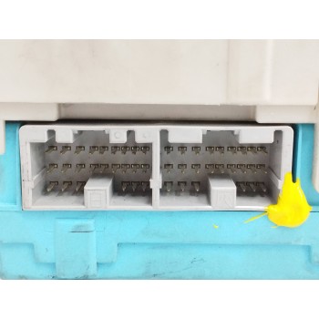 Recambio de caja reles / fusibles para mitsubishi grandis (na0w) 2.0 di-d cat referencia OEM IAM 91840W  