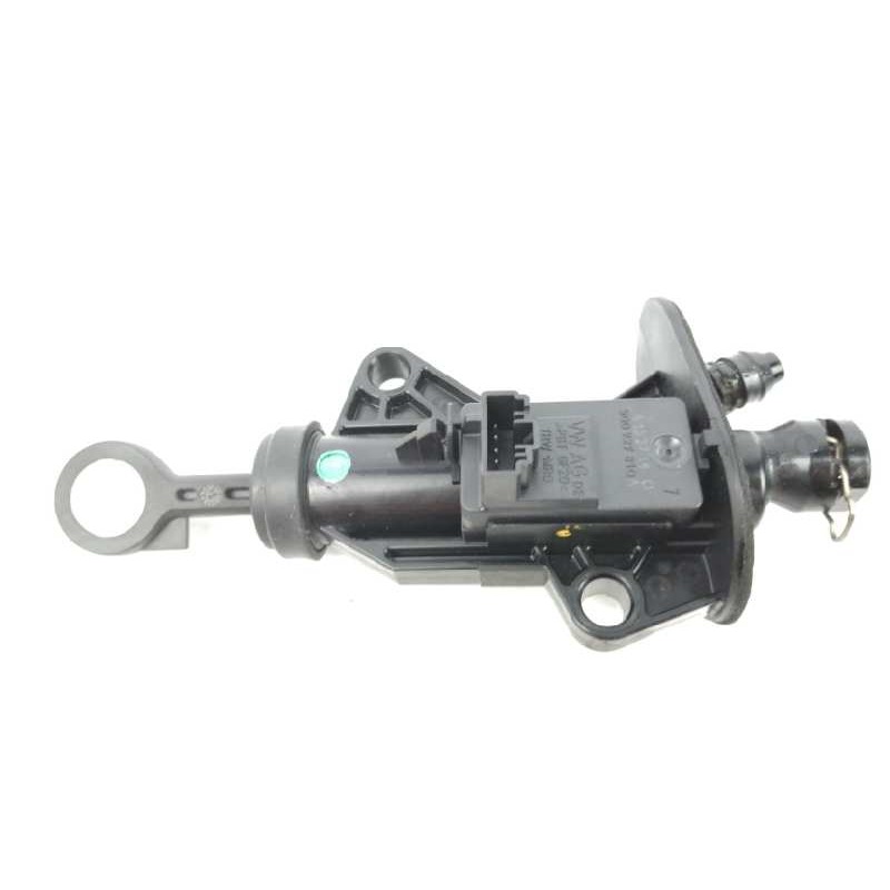 Recambio de bomba embrague para volkswagen golf vii lim. 1.6 tdi dpf referencia OEM IAM 5Q0721388E  
