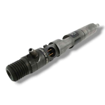 Recambio de inyector para renault modus 1.5 dci diesel referencia OEM IAM 8200049873  