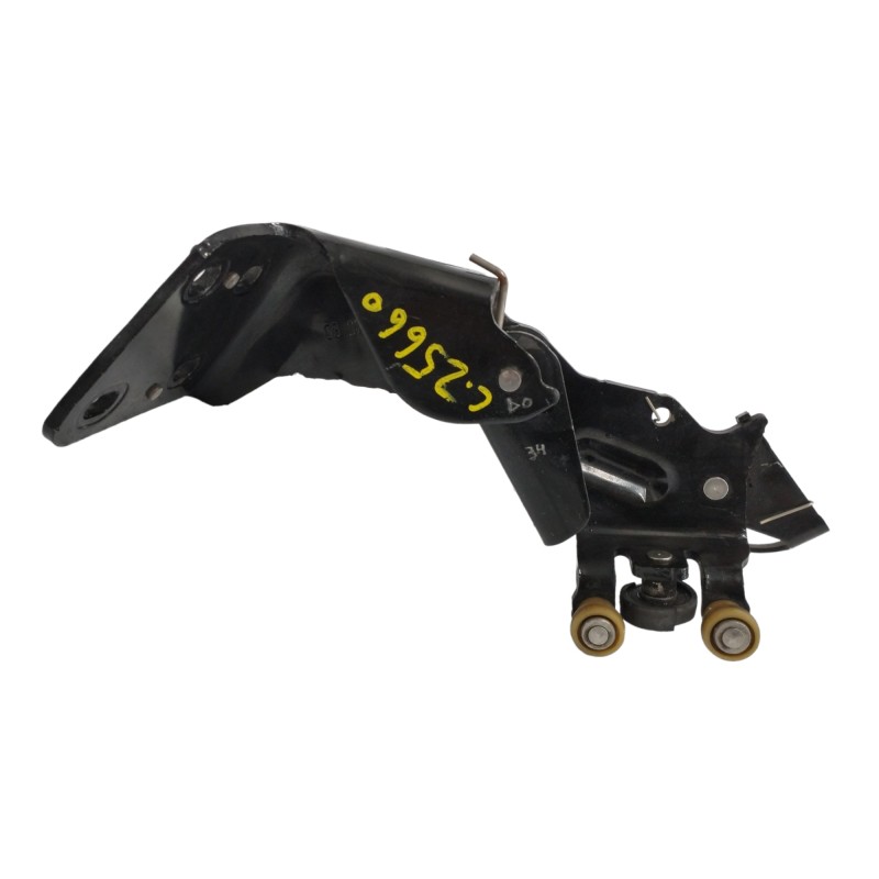 Recambio de soporte / guia puerta corredera para peugeot 1007 1.4 hdi referencia OEM IAM  LATERAL INFERIOR LADO DERECHO