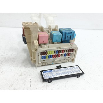 Recambio de caja reles / fusibles para toyota yaris (_p9_) 1.4 d-4d (nlp90_) referencia OEM IAM 8273052700  