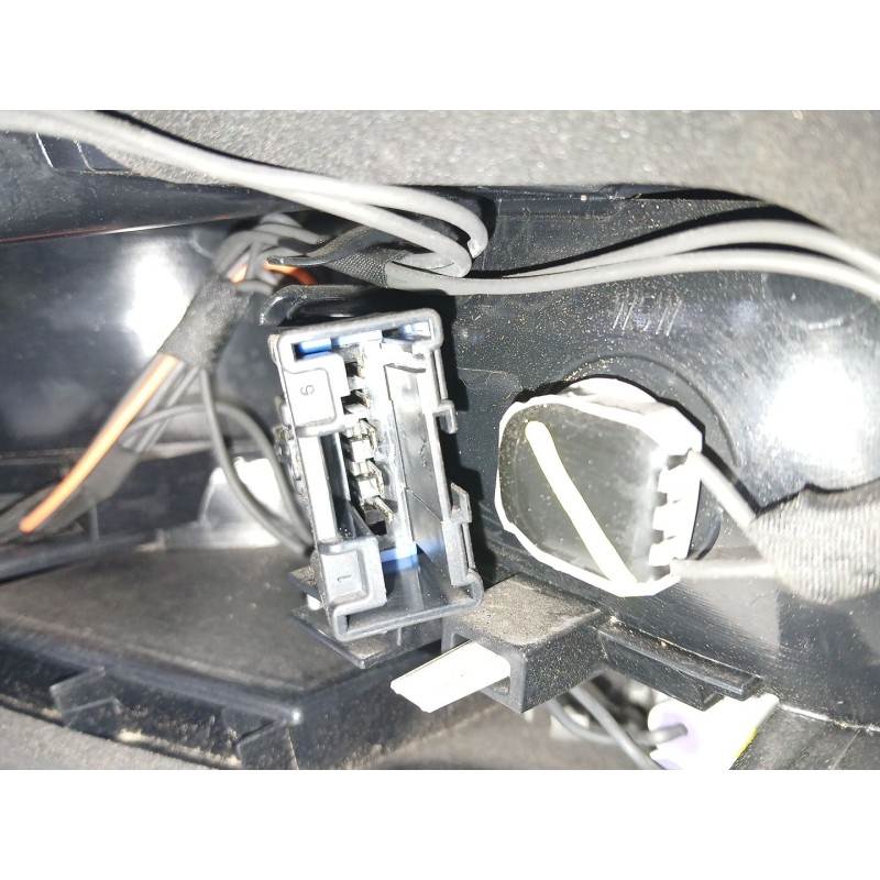 PILOTO TRASERO DERECHO