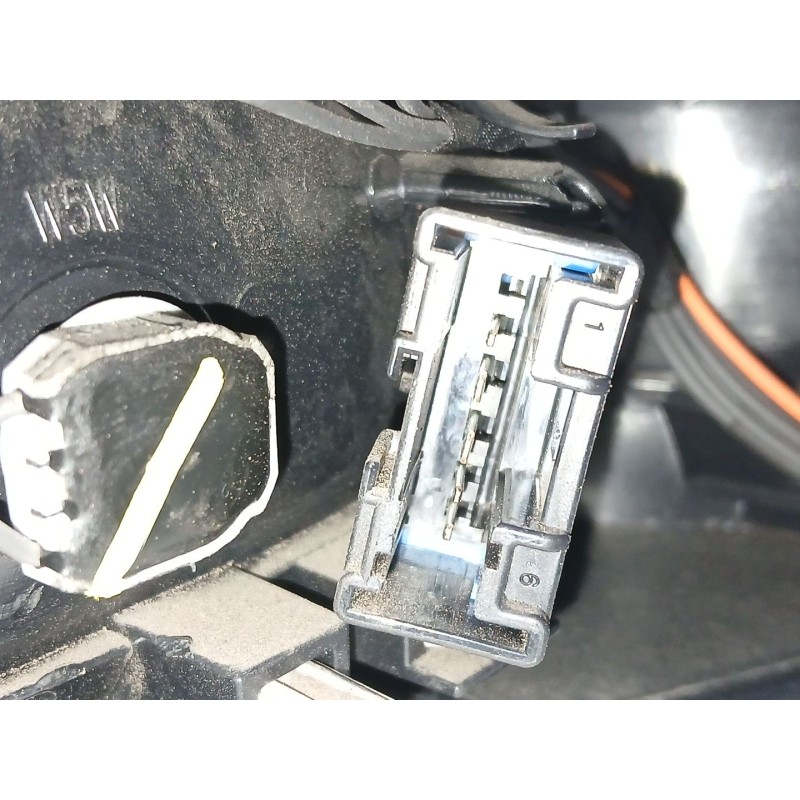 PILOTO TRASERO IZQUIERDO