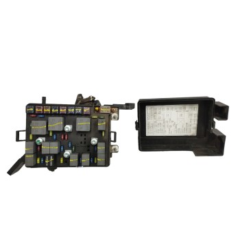 Recambio de caja reles / fusibles para kia sportage ii (je_, km_) 2.0 crdi 4wd referencia OEM IAM 919511F240  