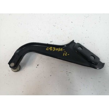 Recambio de soporte / guia puerta corredera para mercedes-benz vito caja cerrada 6.03  2.1 cdi referencia OEM IAM A6397601247 SU