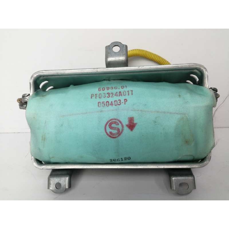 Recambio de airbag delantero derecho para toyota corolla (e12) 2.0 d-4d linea sol berlina referencia OEM IAM PF03324A01T 050403P