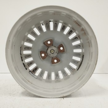 Recambio de llanta para citroën c3 1.4 hdi referencia OEM IAM 5402F7 6JX15CH4 ET27 4H 4X108