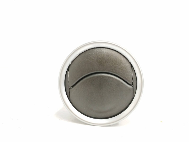 Recambio de rejilla aireadora para suzuki vitara 1.0 12v boosterjet cat referencia OEM IAM 7363054P0 LADO DERECHO Recambio de rejilla aireadora para suzuki vitara 1.0 12v boosterjet cat referencia OEM IAM 7363054P0 LADO DERECHO