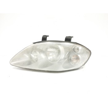 Recambio de faro izquierdo para ssangyong rodius 2.7 turbodiesel cat referencia OEM IAM 8310121305 PARA PULIR 