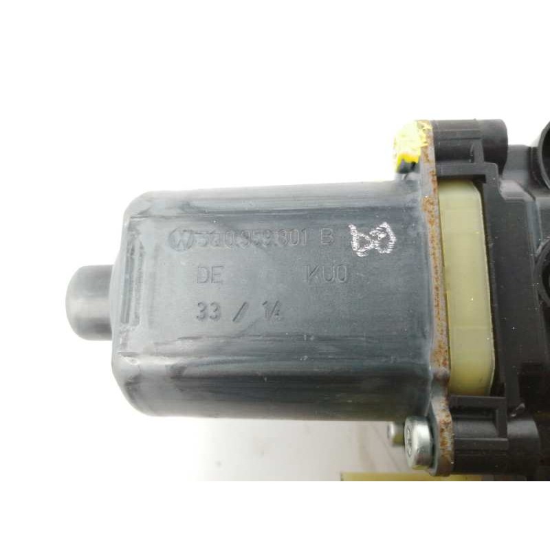 MOTOR ELEVALUNAS DELANTERO IZQUIERDO 0130822717