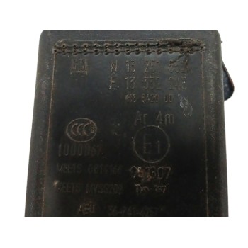 Recambio de cinturon seguridad trasero central para opel zafira tourer 1.6 cdti dpf referencia OEM IAM 13251552 13332245 