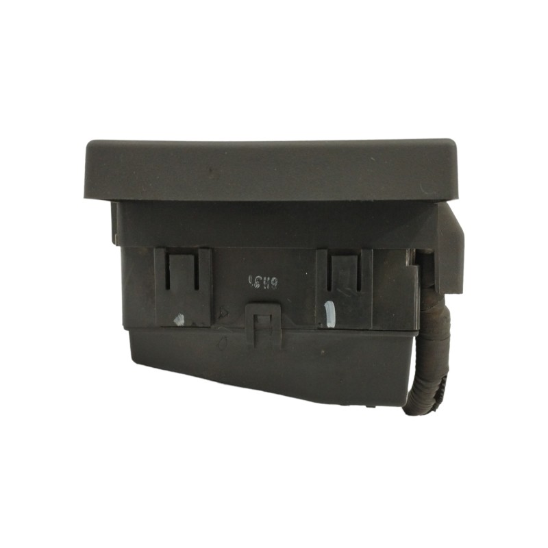 Recambio de caja reles / fusibles para chevrolet captiva 2.0 diesel cat referencia OEM IAM   