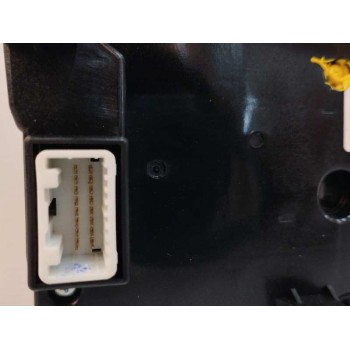 Recambio de sistema audio / radio cd para infiniti qx30 2.2 d awd referencia OEM IAM 21E0600 CONTROLES RADIO 