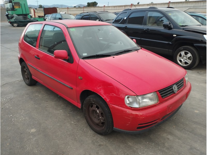 VOLKSWAGEN POLO BERLINA (6N1)