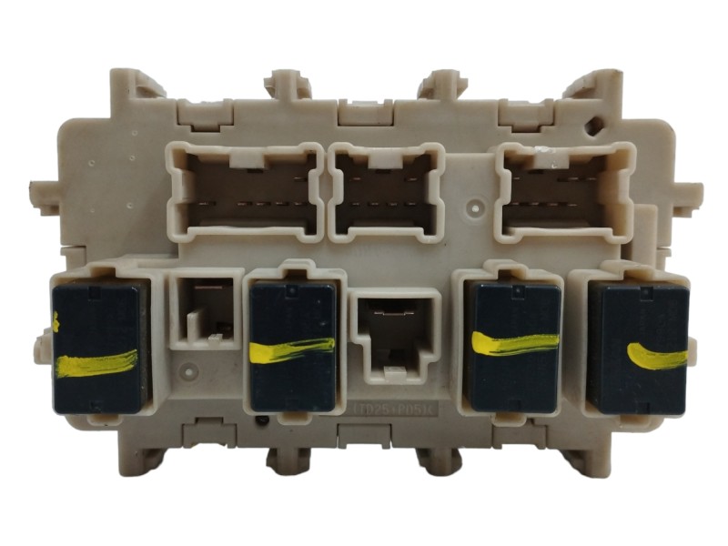 Recambio de caja reles / fusibles para nissan x-trail (t32) 1.6 dci turbodiesel cat referencia OEM IAM Recambio de caja reles / fusibles para nissan x-trail (t32) 1.6 dci turbodiesel cat referencia OEM IAM