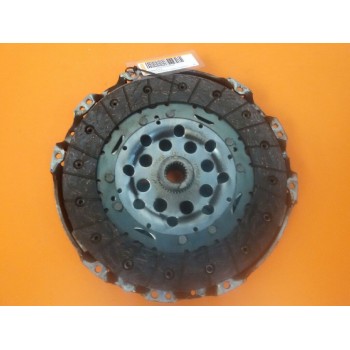 Recambio de kit embrague para renault scenic ii confort dynamique referencia OEM IAM 302050901R  