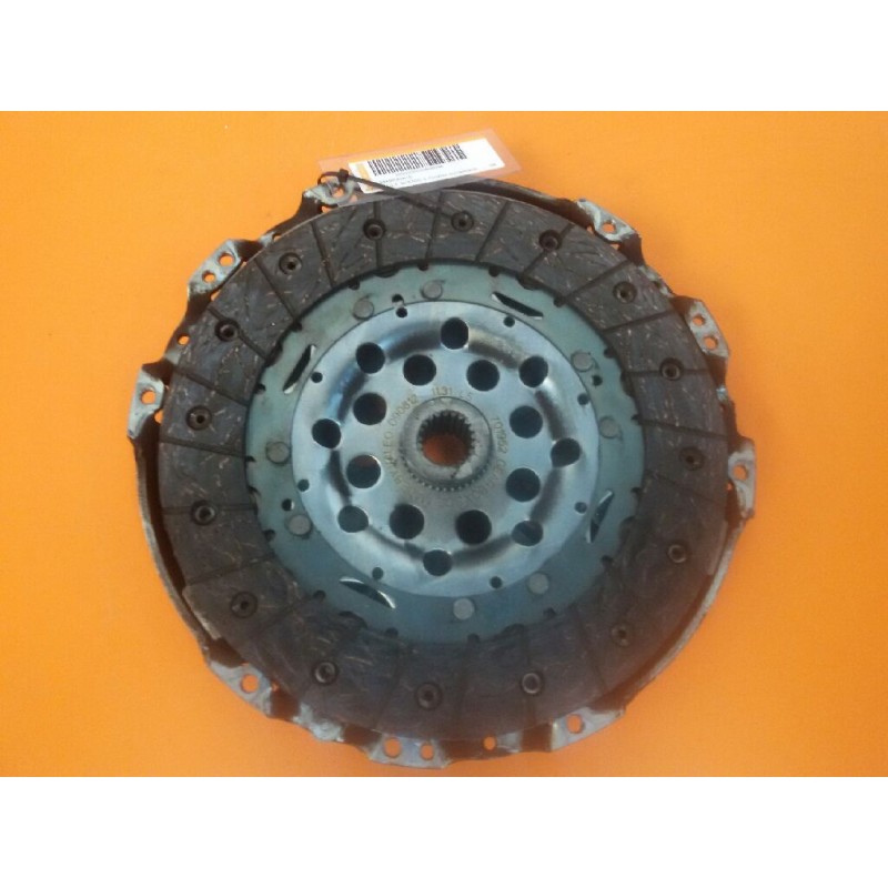 Recambio de kit embrague para renault scenic ii confort dynamique referencia OEM IAM 302050901R  