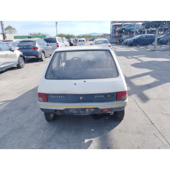 peugeot 205 berlina del año 1992