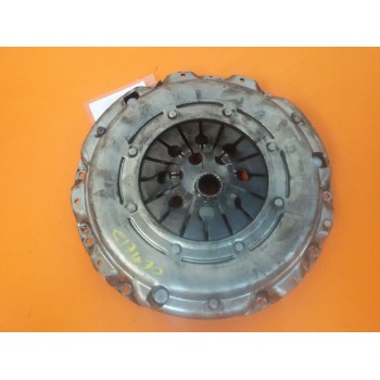 Recambio de kit embrague para renault scenic ii confort dynamique referencia OEM IAM 302050901R  