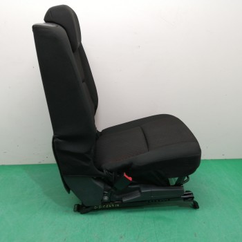 Recambio de asientos trasero izquierdo para toyota verso 1.6 16v cat referencia OEM IAM   