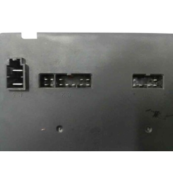 Recambio de caja reles / fusibles para nissan trade 100 3.0 turbodiesel referencia OEM IAM 24063G4901  